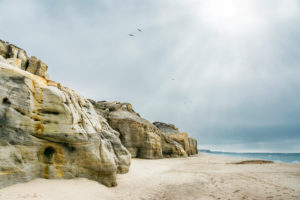 Europa, Portugal, Estremadura, Region Centro, Praia d’El Rey, zerklüftete Felsenküste Europa, Portugal, Estremadura, Region Centro, Praia d’El Rey, zerklüftete Felsenküste
